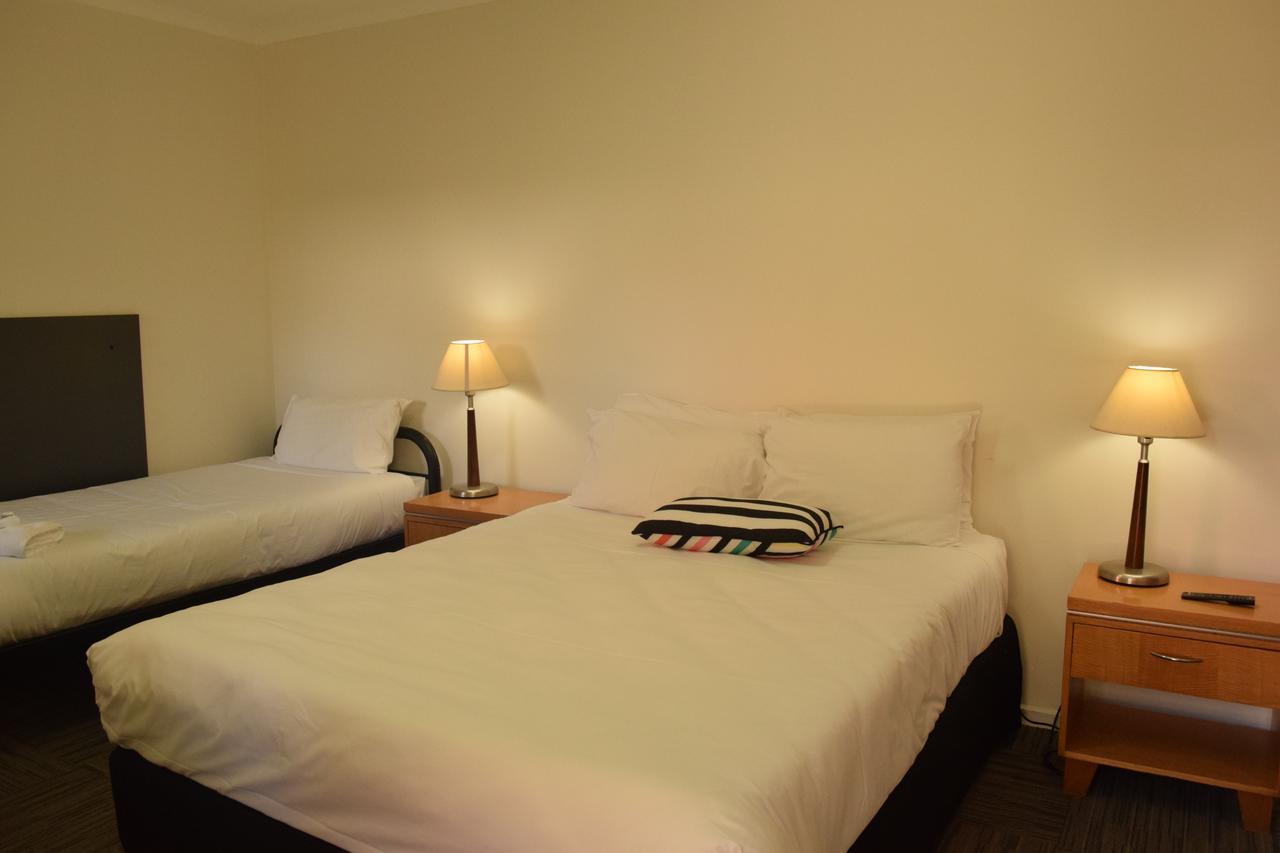 Crown Cbd Motel - City Location เบนดิโก ภายนอก รูปภาพ